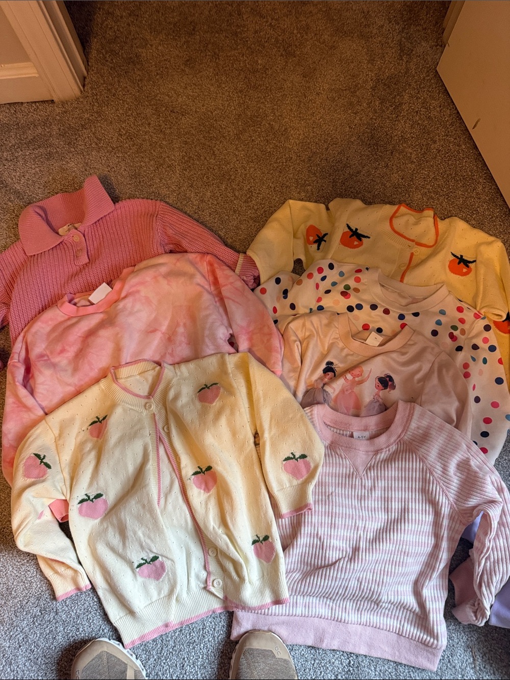 Eyelet & Ivy Pink Tie-Dye Crewneck Sweatshirt And other sweatshirt sweaters.